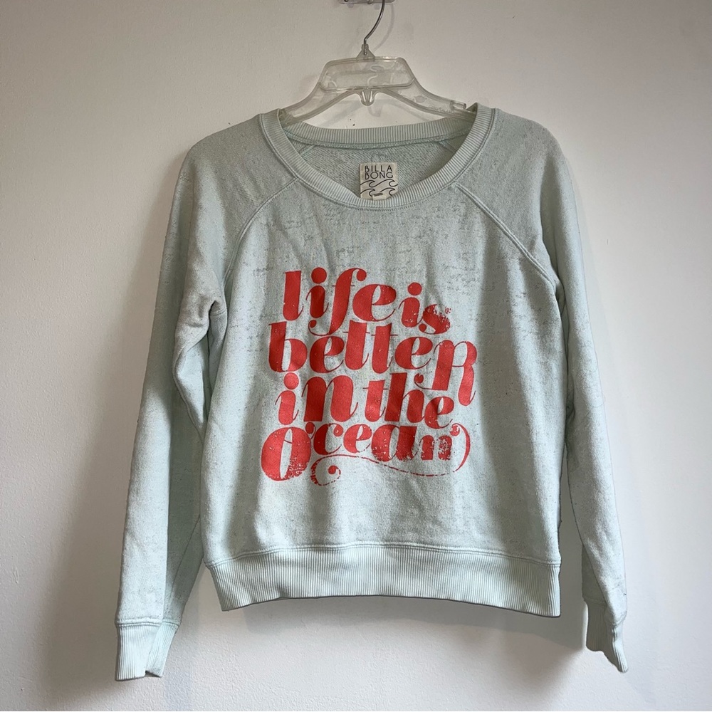 Womens Billabong fitted surfer sweatshirt. Size M